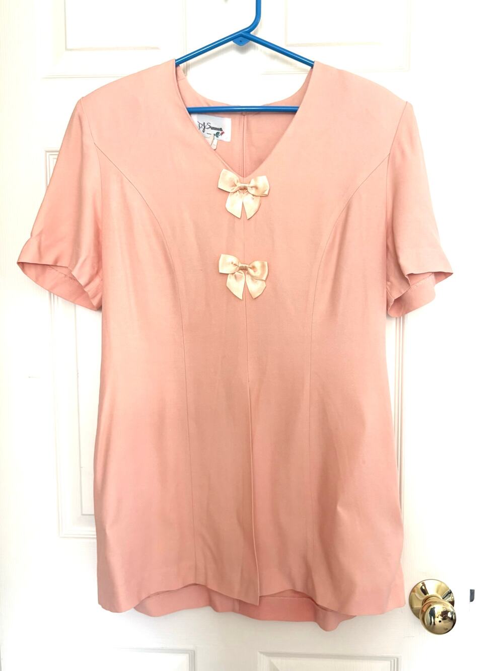 Secretary Blouse D.J. Summers Tunic Shell Pink Bows V Neck Short Sleeve Size M